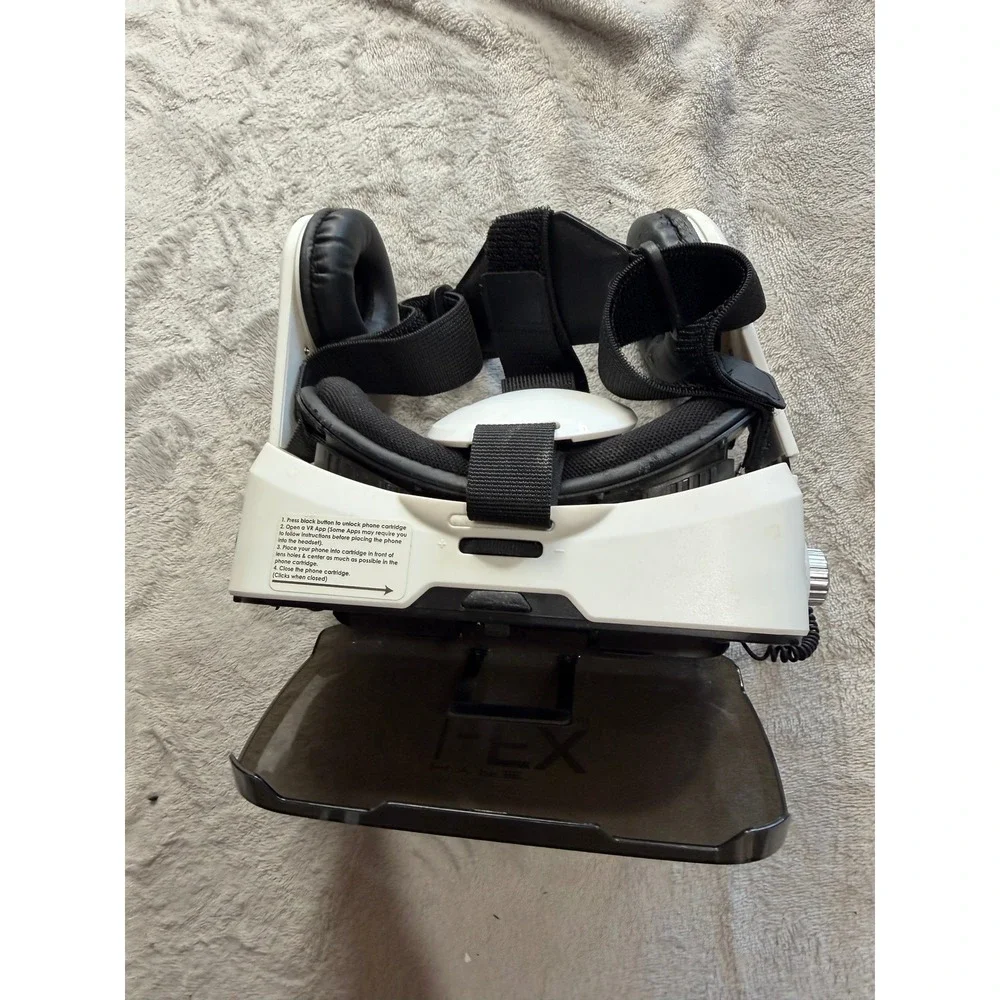 Hype I-FX Virtual Reality VR Headset‎ for Smartphones with Built-in Headphones